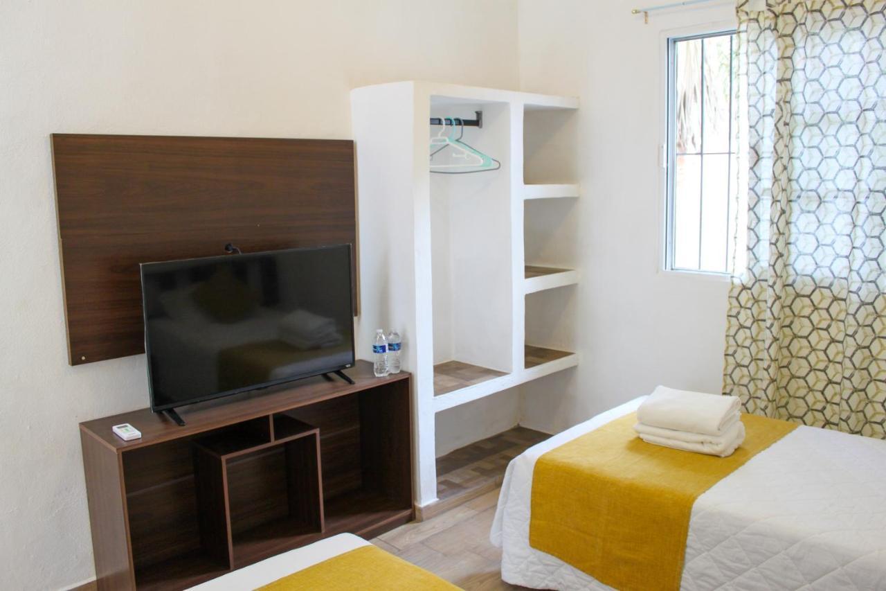 Rooms In Cancun Airport Экстерьер фото