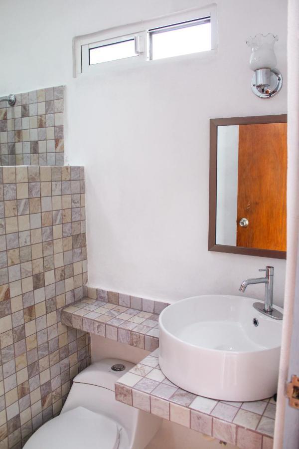 Rooms In Cancun Airport Экстерьер фото