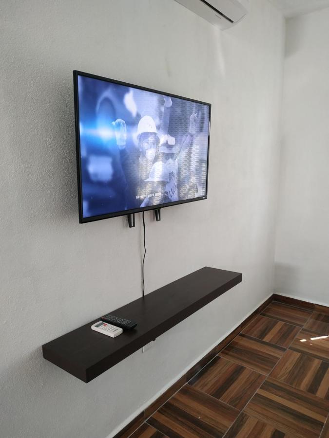 Rooms In Cancun Airport Экстерьер фото