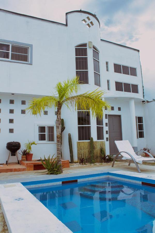 Rooms In Cancun Airport Экстерьер фото